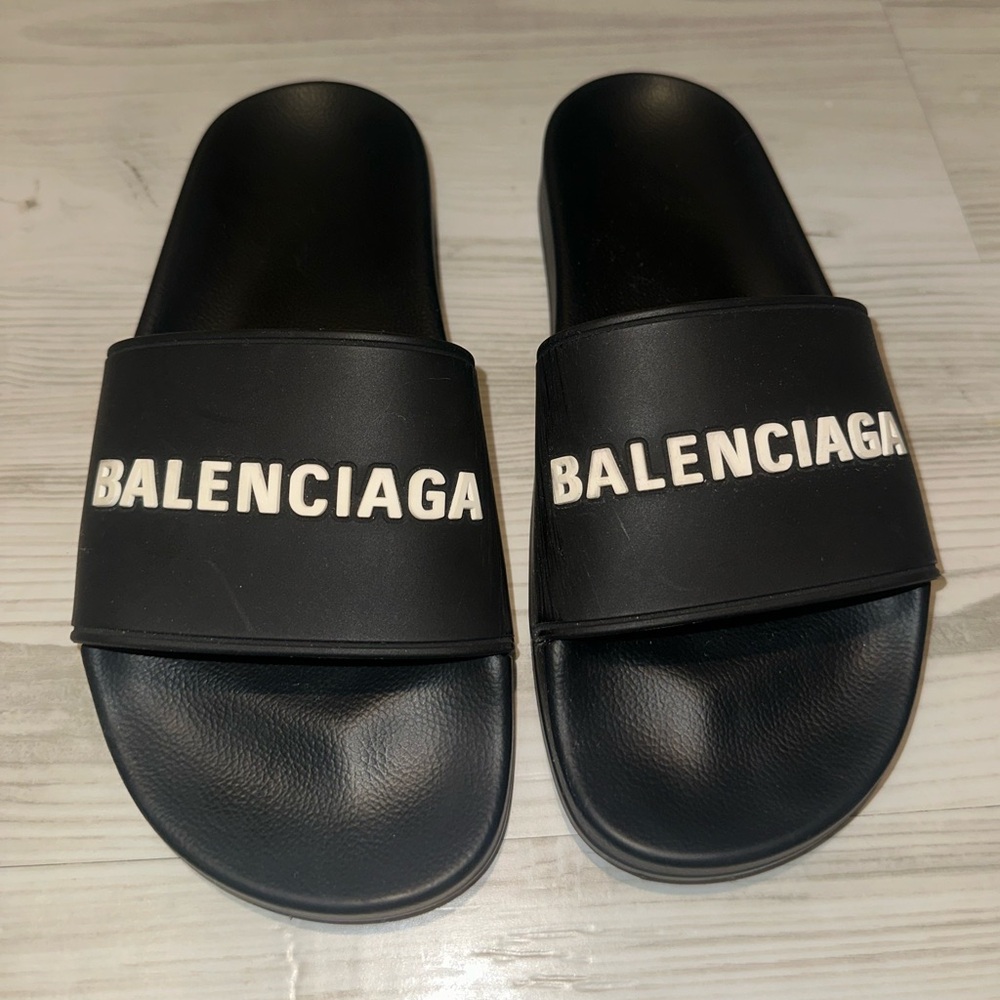 Balenciaga pool slides size 8 - Picture 7 of 7